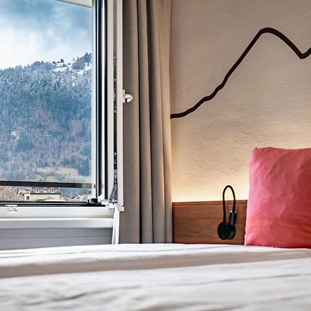 Hotel Merkur - West Station Интерлакен Экстерьер фото